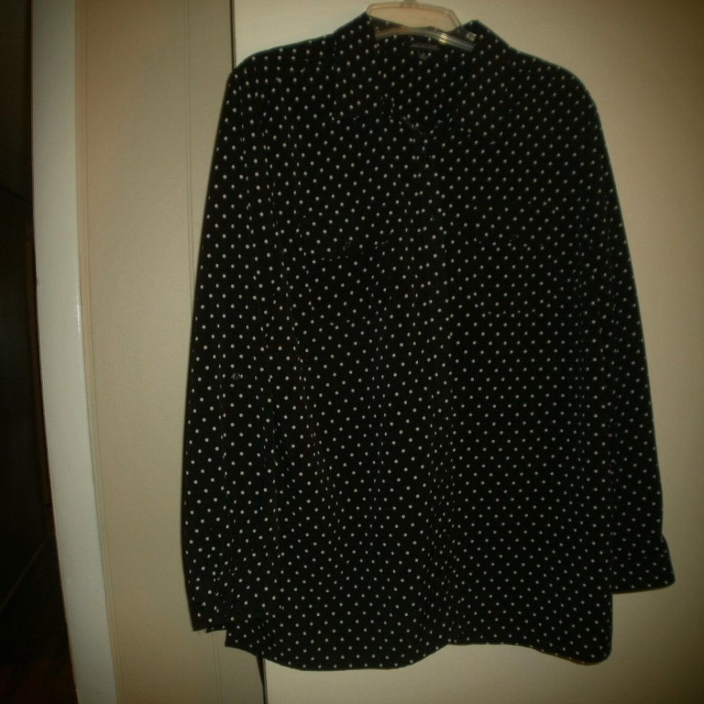 Women's Black and white Polka Dot dressy Blouse size XL  by Notations